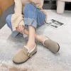 Casual schoenen Big Size Woman Loafers met bont ronde teen modis vrouwelijke sneakers klompen platform grote winter slip-on 2024 mocca