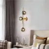 Bokt Mid Century Modern Indoor 3 Lights Globe Wall SCONCE Postmoderne rook Grijs glazen wandlamp geborsteld koperen badkamer ijdelheid licht goud lange muur sconce