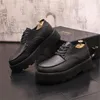 Casual Shoes Men Business Skórzak grube dolne platforma formalna zapatillas hombre