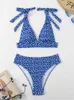 Swimwear de mujeres 2024 Nuevo traje de baño de estilo bikini sexy con pequeñas flores fragmentadas