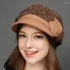 Berets Женщины шляпы осени зимой сгущать модную шляпу элегантную леди шерстяную крышку