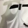 Designer Knit Vest Women Brand Clothing For Womens Summer Tops Fashion Metal Letter Signes Logo Loes Dames Sans manches T-shirt 29 avril