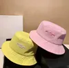 New Bucket Hat Hat Spring Feminino e Verão Quatro estações Chapéus de balde de moda MATHA