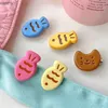 Haaraccessoires Ins Fashion Candy Color Mini Button Girl Hair Clip Fish Cat Cute Bang Side Clip Student Childrens Bucket Hair Accessoires Tool WX