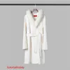 Maxmaras Womens Cashmere Coat Studio Series Mango Hooded White Wool pour femmes avec collier de fourrure Fox Cli Maxmara Cas Rj8n