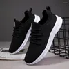 Chaussures décontractées Damyuan Ultralight non-glip baskets pour les hommes confort à mesh respirant Running Plus taille couleur solide hommes