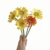 Kwiaty dekoracyjne 3PCS Gerbera High Symulacja Flower Mini Sun Wazon Desktop Dekoracja Dekoracja sztucznego biura słonecznika