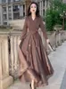 Casual Dresses Autumn och Winter2024 Fashion Vintage High-End Kne Length Dress for Women Loose Slim Style
