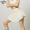 Fitnesskleidung Montag Flow Frühling/Sommer Korean Golfbekleidung Frauen Kurzrockhosen Schnelltrocknen und atmungsaktive Faltenshorts