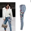 JEANSWOMEN'S SPREY EN Autumn Street Ins Retro High Taille Borduurde Retro High -tailles van dames.