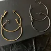 Großhandel Euro-American Style Designer Ohrringe Buchstabe Hoop Ohrring Marke Hengte High-End 18K Gold Edelstahl Ohrring Frauen Frauen Hochzeit Schmuck Geburtstag Geschenk