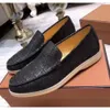 Fashion Stone Le cuir nubuck Casual Shoes Summer Mens Loro Walk Robe Shoes Luxury Designer masculin Flats Drive Driving Shoe Formel Plus taille 45 46