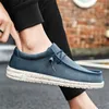 Chaussures décontractées Slip-ons Automne Loafers Men Sneakers White Sports Loofers Style de Fat Year en vente