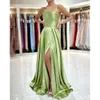 Sukienka Line Prom Bridesmaids jasnozielone spaghetti wieczór elegancka koronkowa w górę satynowa sukienki druhna na specjalne Ocns es