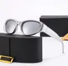 Designer Design Fashion Classic Men and Women Library occhiali da sole semplici generosi telai metallici bei occhiali da sole ottica