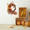 Fleurs décoratives Couronne d'automne extérieure Vibrant Harvest Mini Pumpkins Baies décor ornemental pour la porte d'entrée Maison à la maison