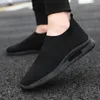 Chaussures décontractées 2024 hommes Light Running Jogging Breathable Men's Sneakers Slip on Loafer Shoe Momens Unisexe Sock Footwear