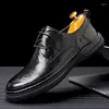 Sapatos casuais vestido de couro de couro com moda moda formal brogue genuíno redondo dedo dedo de casamento preto ao ar livre