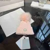 Designer invernale BEANI BEANIE BANIE HOTHEN DONNE DONNE CHUNCHY CHE SPESSA FORNE CALDA FURI POM BENI DATTI FACILI FEMALE CAPIO DEL CONFA FEMMINA PACCOLA DEGLIO