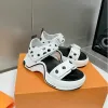 2024 NOVO ARCHLUGHTL SANDALS REDERS DESENHERS MULHERES SANDALS SANDALS MULHERES SLIPE DE LUGULHO DE LUZULAÇÃO TAMANHO 35-40