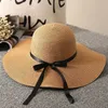Шляпа шляпы широких краев ковша шляпы женская летняя модная пляж Big Brim Str Womens Beach Hat Small Fresh Flound Sun Hat Accessories Womens C J240505