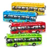 Modello di auto giocattolo ad alta simulazione Modello Diecast Plastic Pollback Bus Inertia City Tour Toys Abs Regali per bambini per bambini 240430