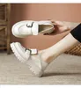 Casual Shoes Chic Bukie Platforma Mokory mokasyna Kobiety metalowa klamra