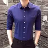 Camicie casual maschile da uomo camicia a strisce di alta qualità per uomini con maniche lunghe e abbigliamento blu a bottone a blu