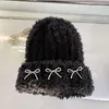 Basker koreansk version ins bow plysch hatt kvinnors höst och vinter förtjockad varma mjuka stickade söta skalle beanie hattar