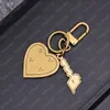 Lovers Heart Designer Keychain for Women Luxury Mens Designer Keyring Fashion Par Llaveros Gold Key Chain Bag Charm