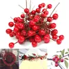 Décorations de Noël 100pcs / lot Red Fruit artificiel Berry Holly Flowers Pick Diy Craft Home Wedding Ornement de décoration de fête de fête