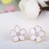 Jiofree Korea -Stil Blumenform Emaille Clip an Ohrringen ohne Piercing for Girls Party süße schöne no lochohrschmuck 240418