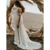 Utanför sjöjungfrun strand klänningarna axel rygglös full spets boho brudklänningar lång tåg bohemisk bröllopsklänning