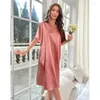 Kvinnors sömnkläder Kvinnor Lossa underkläder Chemise V Neck Nightgown Sexig lång sömnklänning Kort ärm Elegant Nightdress Loungewear