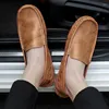 Casual Shoes Men Wysokiej jakości skórzane mokasyny dla mężczyzny biznesowe Mokasyny poślizgną