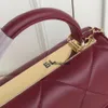 10A designer di lusso nuovo stile Trendy C Bagna a tracolla morbida pelle di pecora con lembo classico Design reticolare grande sensazione in mano