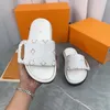 Piscine en jean de qualité supérieure glissement de diapositive femme pantoufles brunes fleur d'été SUMBRE SANDALE SANDALE MENSE VOYAGE CONCUTÉES Chaussures de luxe Loafer Designer Sliders Sandals Beach Mule