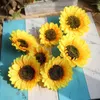 Fleurs décoratives grandes têtes de fleur artificielle de tournesol en soie pour décoration de boîte de mariage à la tête des accessoires de scrapbooking