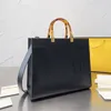 Echte lederen designer tas mode portemonnee vrouwen bakken schoudertassen koeienhuid echte lederen handtas sjaal charme met schoudersbanden en verpakking