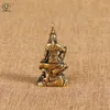 Keychains Vintage Brass Pocket Guan Yin Bouddha Figurines Chaîne Pendante Jewelry Copper Car Keychain Anneaux suspendus Accessoire de clés de bricolage