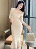 Casual jurken Fashion Spring Autumn Formeel woon -werkverkleedje Lange jurk dames dames kleding elegant vierkante kraag slanke midi party mujer gewaad