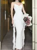 Sıradan Elbiseler Seksi Gyaru Beyaz Elbise İnce Sundress Sundress Katı Uzun Y2K Sokak Giyim Maxi Kadınlar için 2024 Moda Giysileri