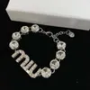 Luxury Armband Miu Big and Small Sister Style High Class Full Diamond Party Collar Bone Chain Dress Halsband Tillbehör