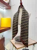 2024 sjaalontwerper mode echt houd hoogwaardige sjaals zijde eenvoudige retro-stijl accessoires voor dames twill sjaal bruine kleuren f sjaal met doos