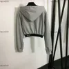 giacca designer donna abbigliamento marchio per donna tracce primaverile logo di moda manica lunga donna maniche lunghe con cappuccio con cappuccio con cappuccio con cappuccio con cappuccio con cappuccio con cappuccio con cappuccio con cappuccio con cappuccio con cappuccio con cappuccio con cappuccio 29 aprile 29 aprile