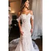 Hochzeit Meerjungfrau Kleider Spitze romantische Spaghetti -Träger 3D -Applikationen sexy offene Brautkleider mit Knöpfen Plus Size BC15483