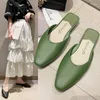 Slippers zomer muilezels elegante zachte lederen dames gesloten teen niet-slip comfortabele sandalen met lage hakken met vlakke bodem en