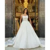 Eine Kleiderbraut für Linie trägerloser eleganter Hochzeitskleid Perlen Kristalldesigner Brautkleider