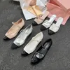 Leer MM Brand Pumps Metal Buckle-verrijkte sandalen kitten hiel miui dames luxe ontwerper puntige teen avond feestschoenen Mary Jane Sandaal slippers ballet flat