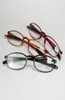 Presbyopie Slim Crame de bonne qualité Matière plastique élastique et lunettes antiskidés pour les personnes âgées6390769